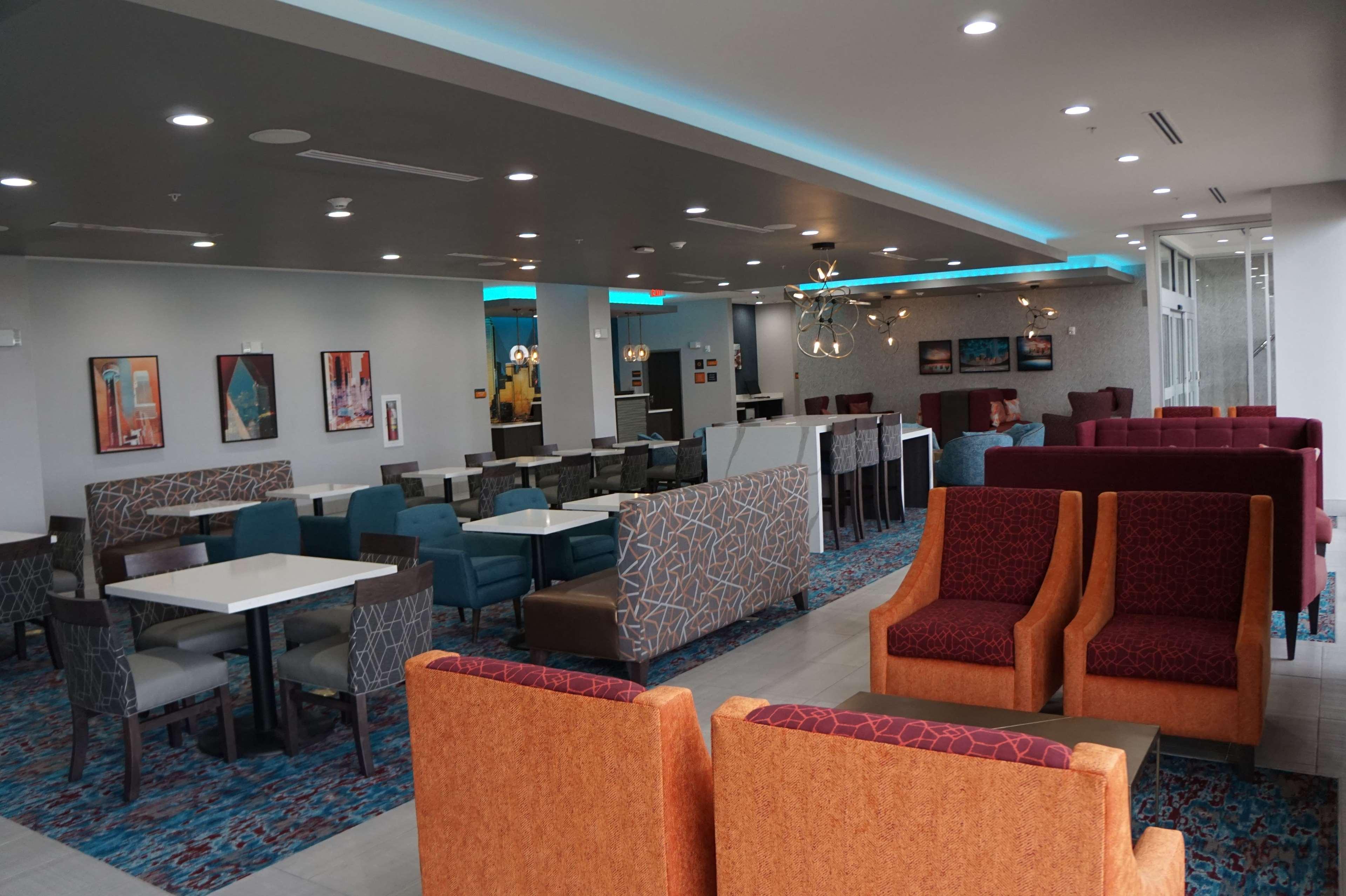 La Quinta Inn & Suites Dfw West-Glade-Parks Euless Exterior foto