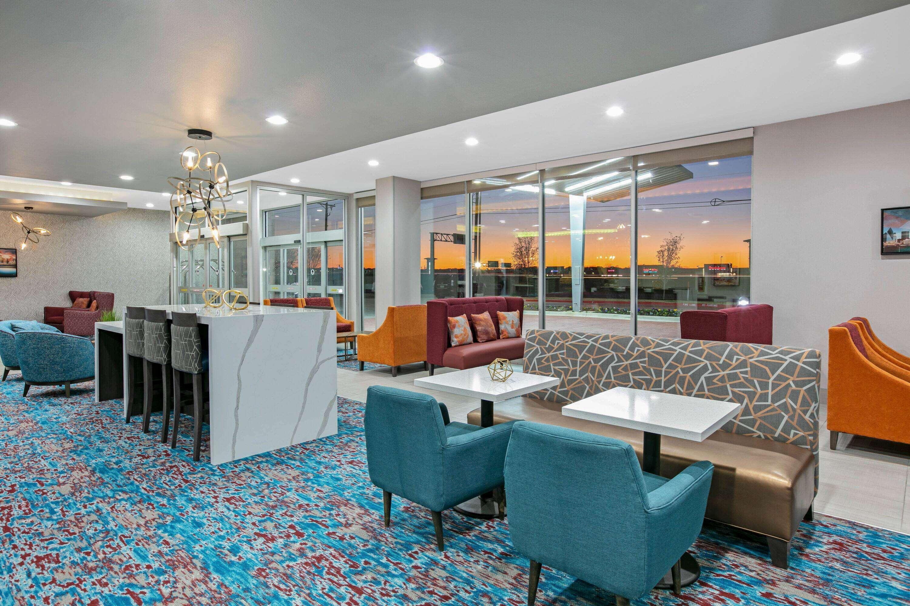 La Quinta Inn & Suites Dfw West-Glade-Parks Euless Exterior foto